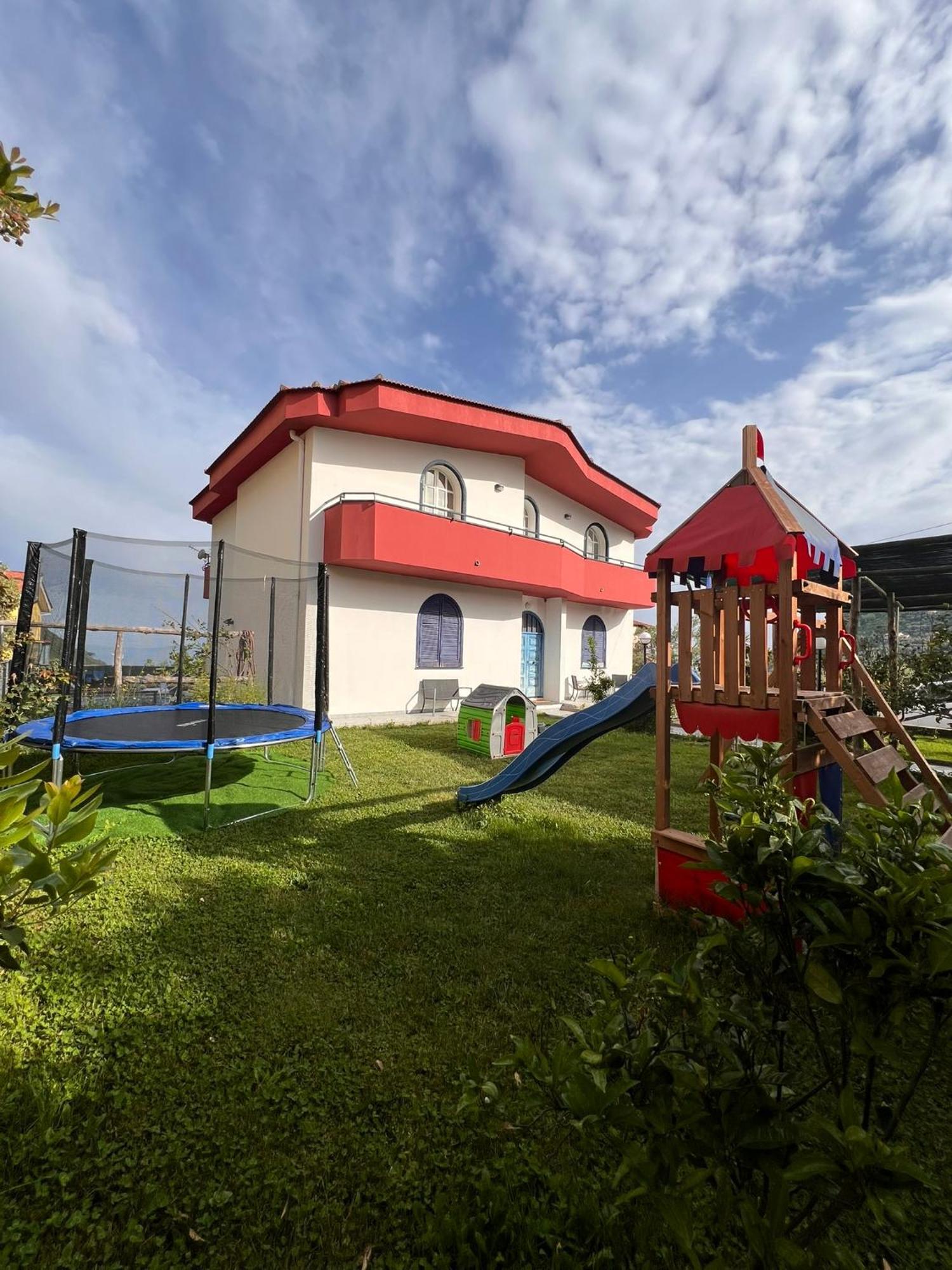Villa Somma Apartments Pimonte Exteriör bild